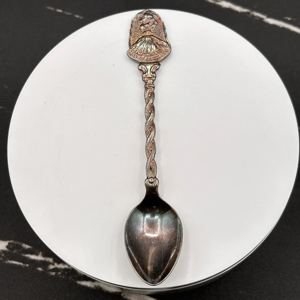 VTG 80s Mount St. Helens Souvenir Collector Spoon Volcano Eruption Silver Tone